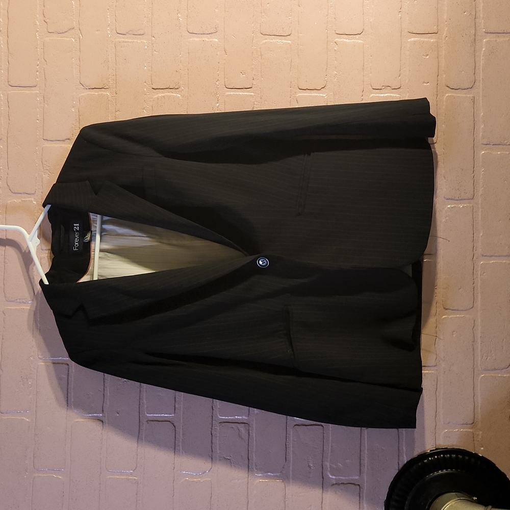 Forever 21 black blazer